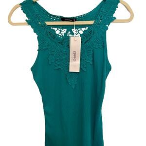 Fitted Green Sleeveless Embellished Tank Top